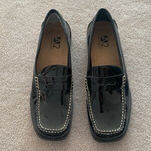 EUC A2 Aerosoles faux patent leather loafer